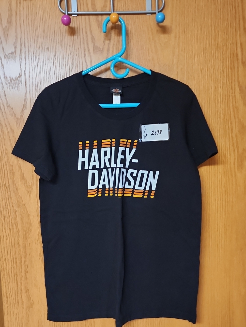 Harley-Davidson womens XL Black Tee with Orange Accent Logo number 2078